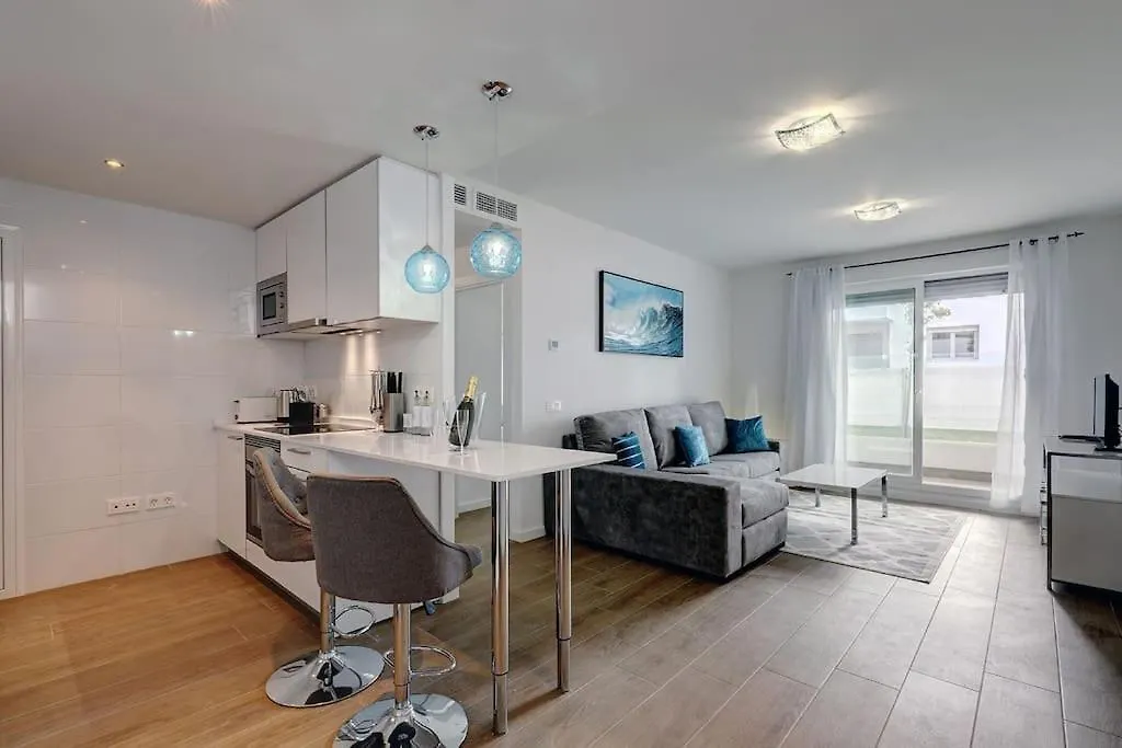Brand New Modern Ground Floor Apartment In Marbella With Rooftop Pool And Gym 0*,