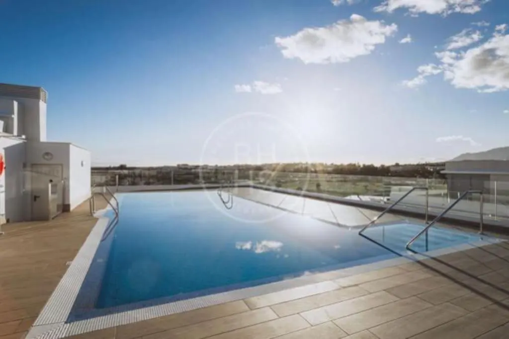 Brand New Modern Ground Floor Apartment In Marbella With Rooftop Pool And Gym Spagna