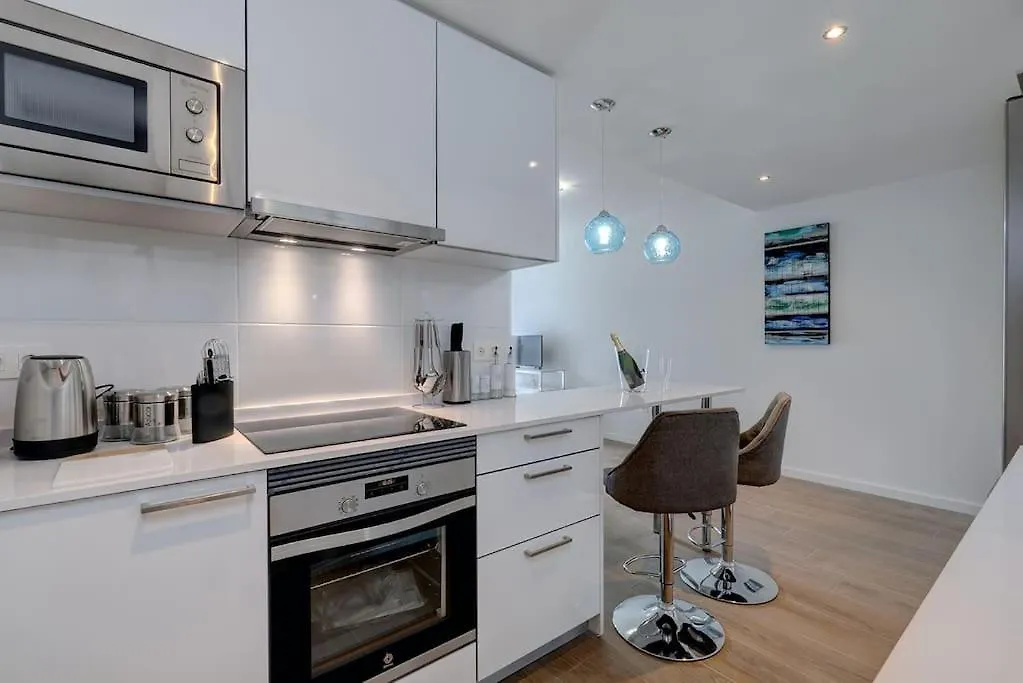Brand New Modern Ground Floor Apartment In Marbella With Rooftop Pool And Gym 0*,